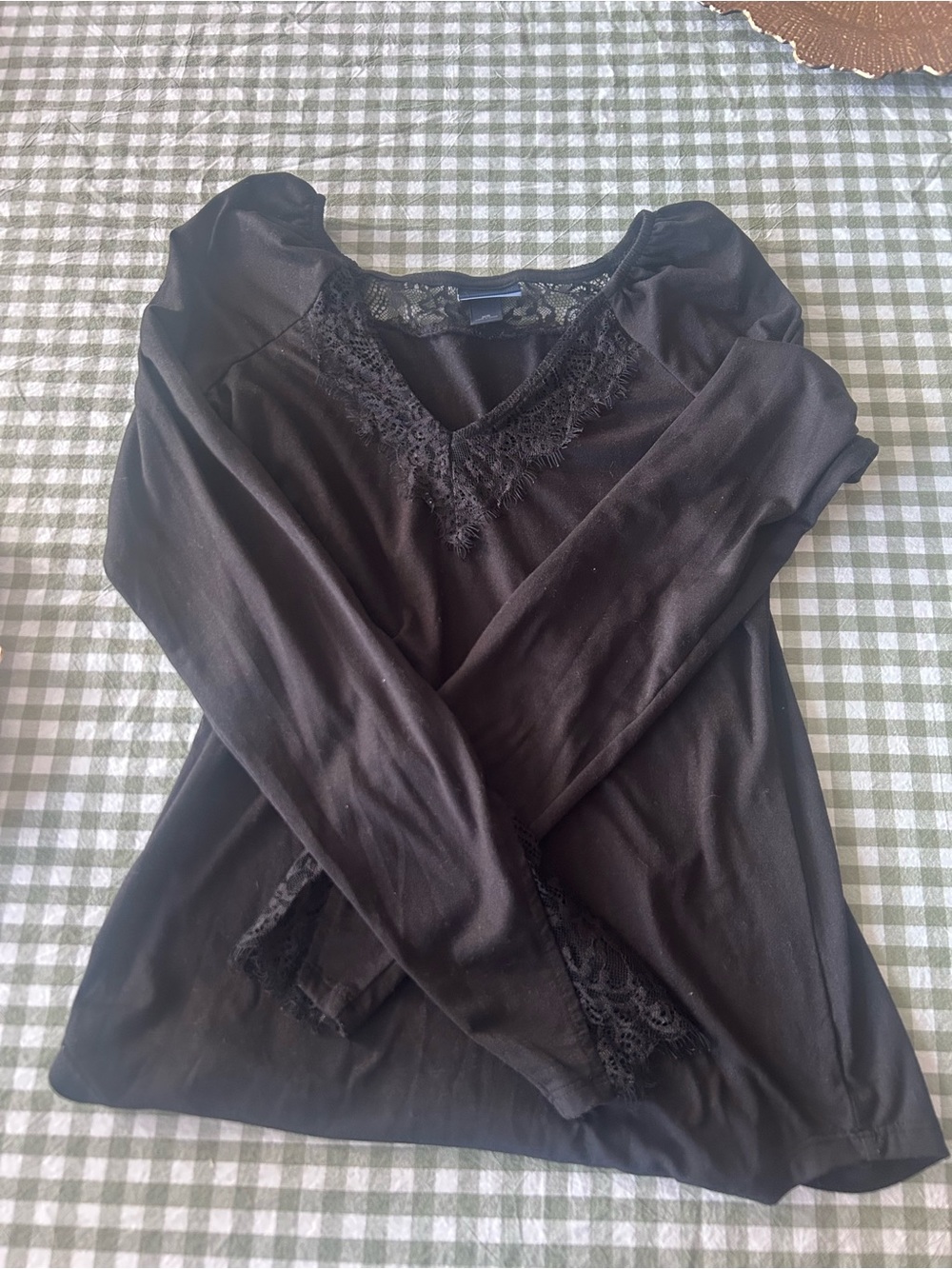 Daytrip Black Lace-Trim Long Sleeve V-Neck Top